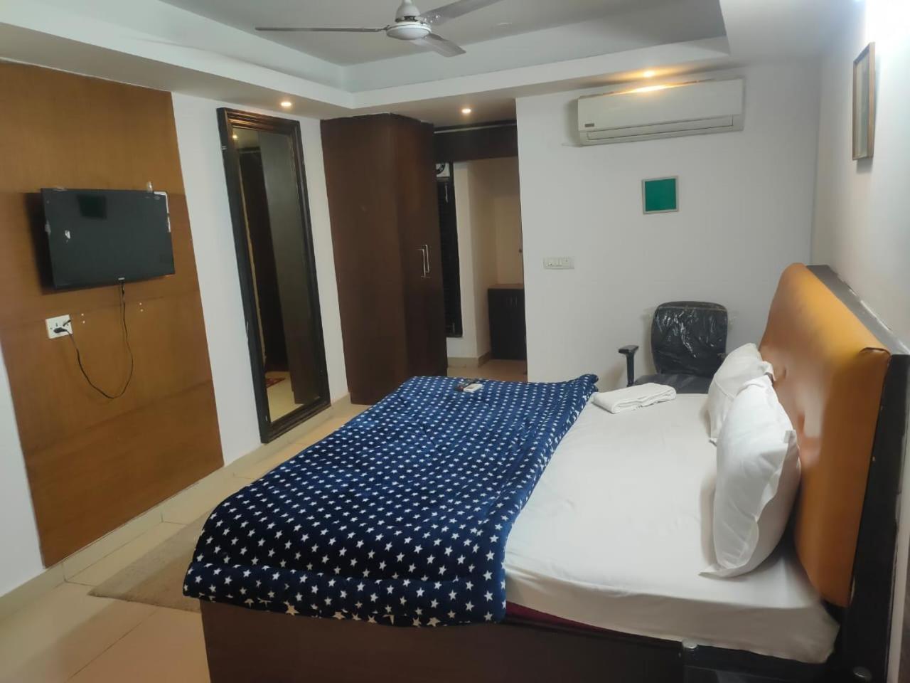 Hotel Blueberry نيودلهي المظهر الخارجي الصورة
